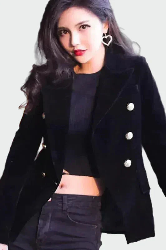 Michaela - Sako v dokonalém střihu